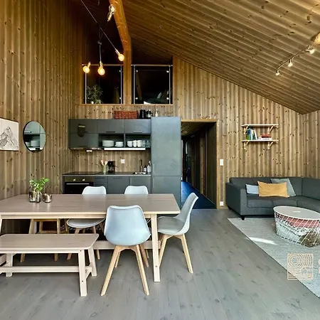 Modern Ap Next To The Stadium, Alpine Slope Apartment *