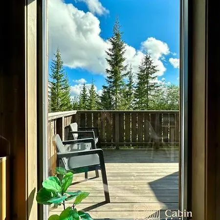 In Out, Storage, Wifi, Grill & Fireplace, Modern Apartment! *