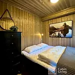 Apartament In Out, Storage, Wifi, Grill & Fireplace, Modern Apartment!